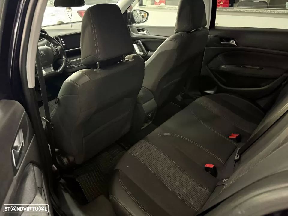 Peugeot 308 BlueHDi 130 EAT8 Allure Pack - 6