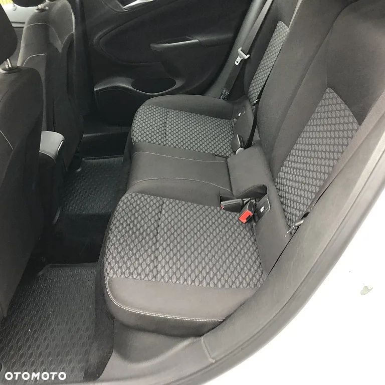 Opel Astra V 1.4 T Enjoy - 10