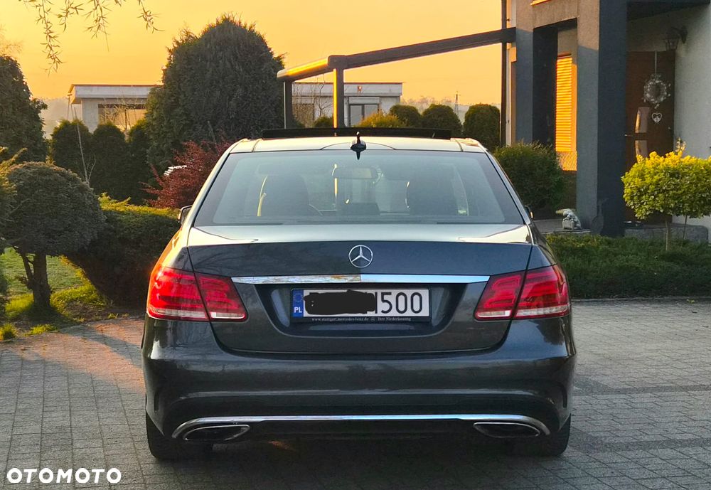 Mercedes-Benz Klasa E 500 4Matic 7G-TRONIC Avantgarde - 29