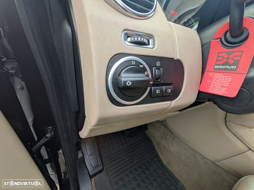 Land Rover Discovery 3.0 TD V6 HSE - 19