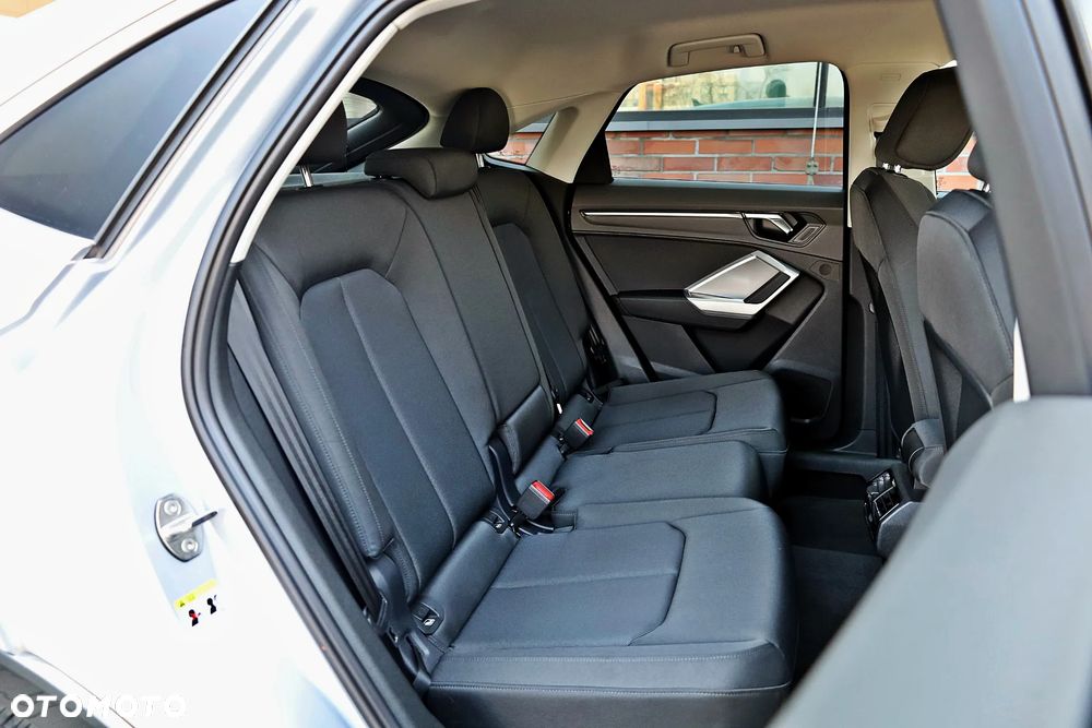 Audi Q3 Sportback - 24