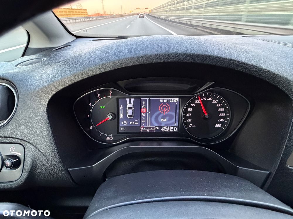 Ford S-Max 2.0 TDCi DPF Titanium - 14
