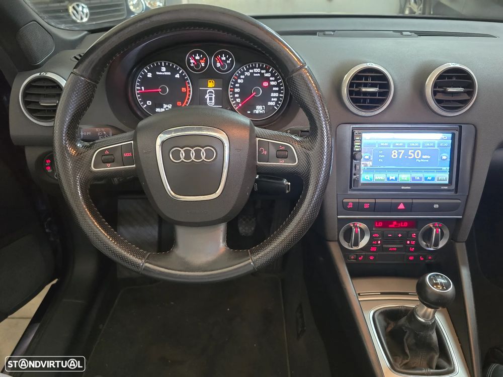 Audi A3 Cabrio 1.6 TDi DPF Attraction - 26