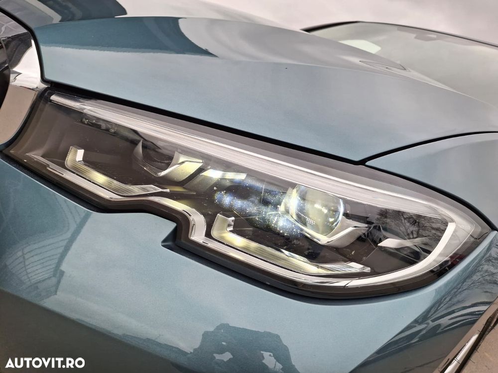 BMW Seria 3 330e Aut. - 24