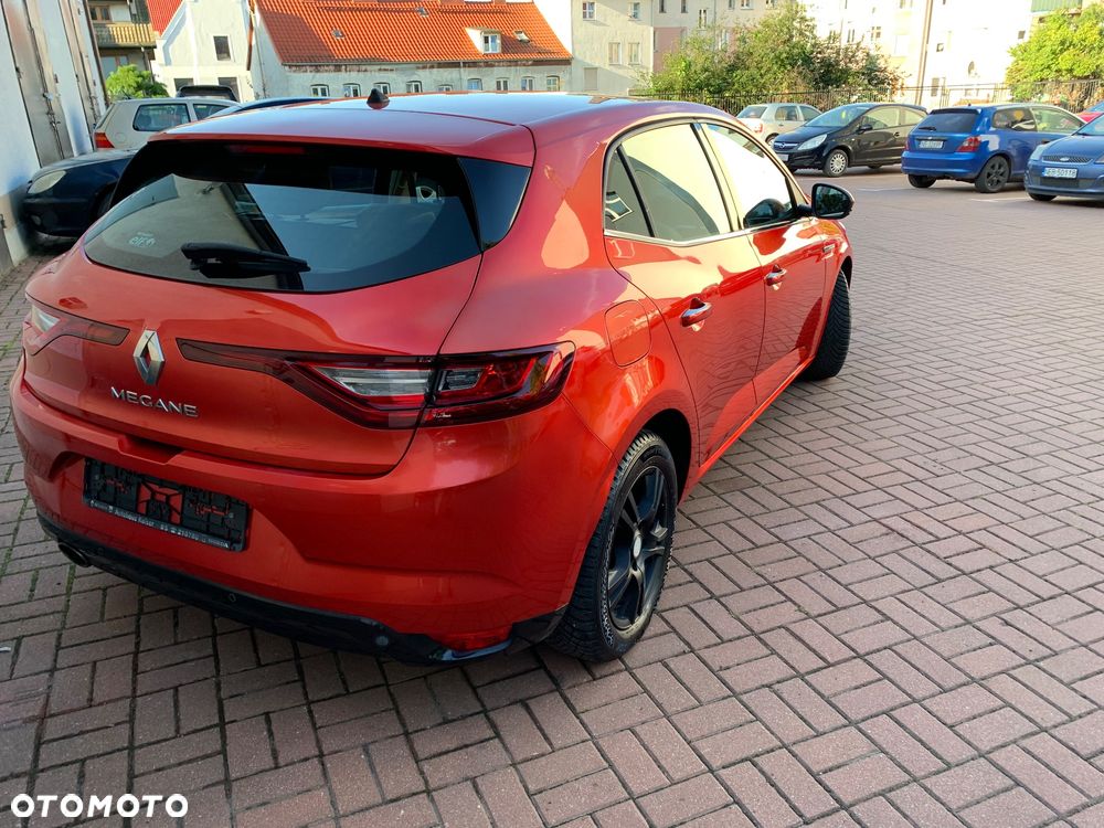 Renault Megane ENERGY TCe 130 SYMPHONY - 27