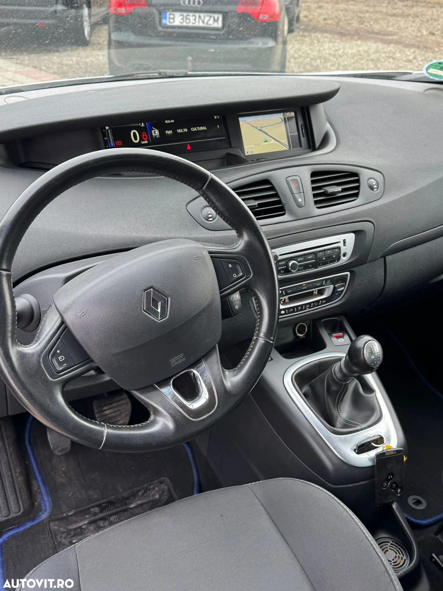Renault Scenic ENERGY TCe 115 Bose Edition - 6