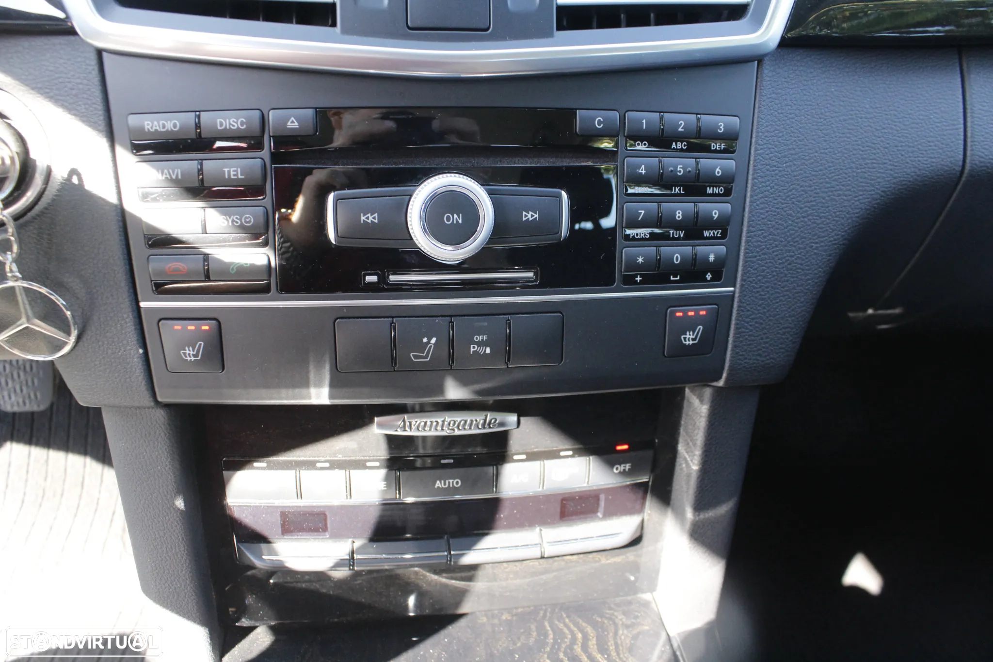 Mercedes-Benz E 250 BlueTEC Avantgarde - 24