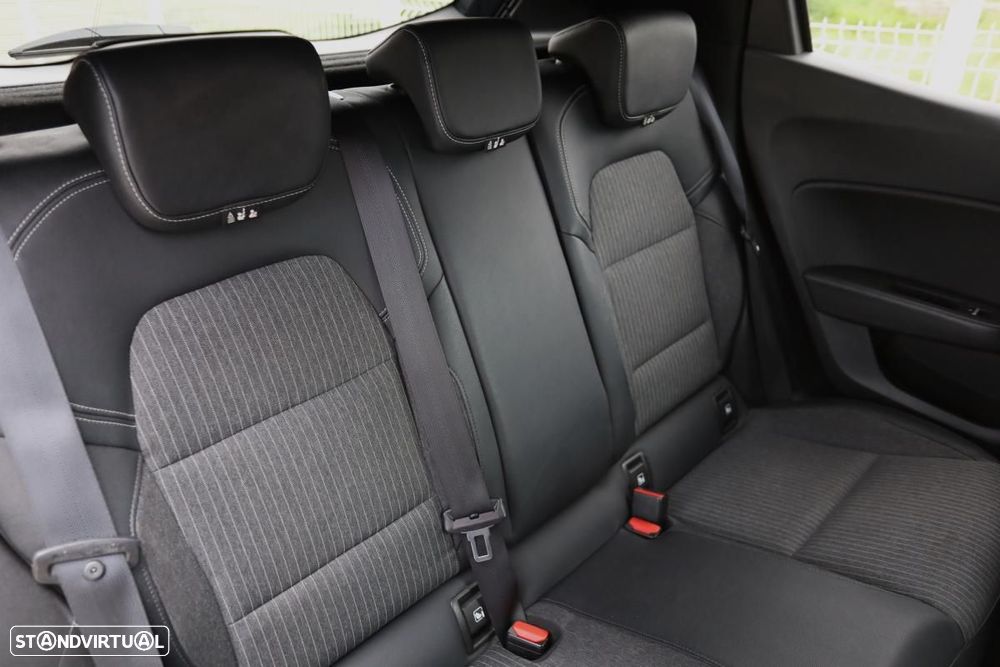 Renault Clio 1.0 TCe Exclusive - 17