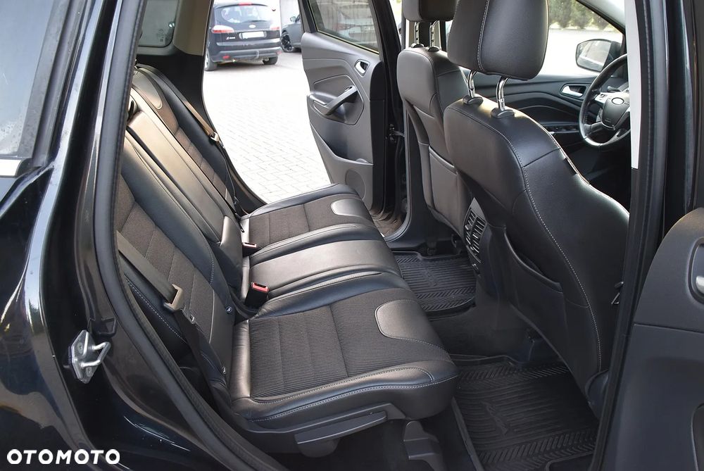 Ford Kuga - 16