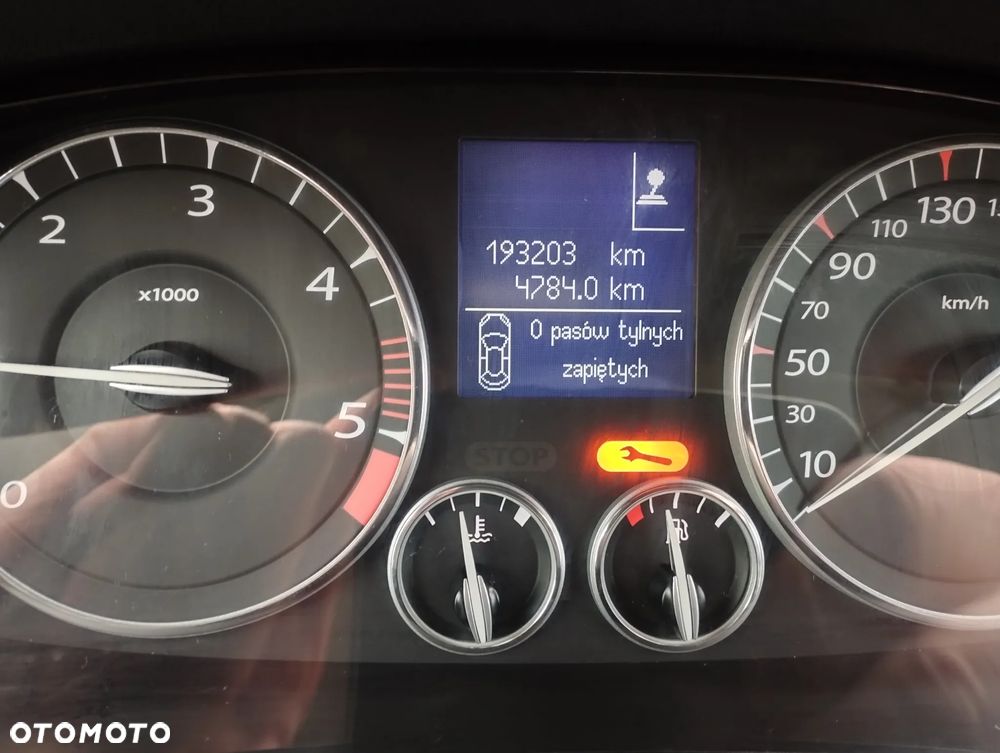 Renault Laguna 2.0 dCi FAP Initiale - 5