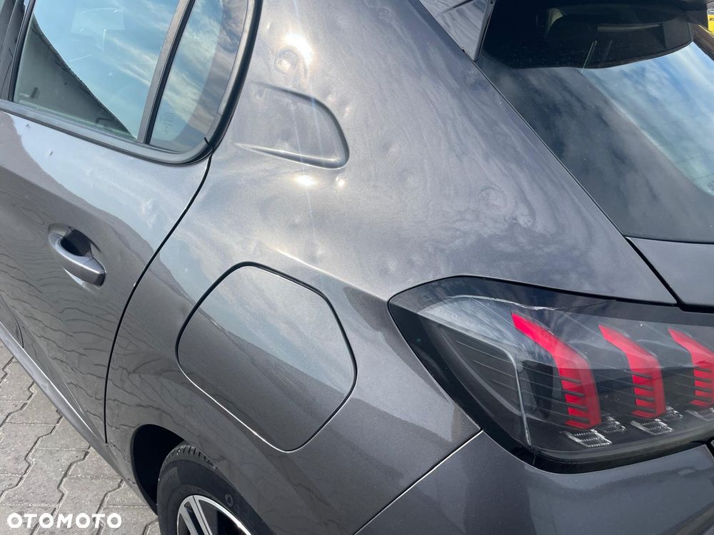 Peugeot 208 PureTech 100 Allure Pack - 22