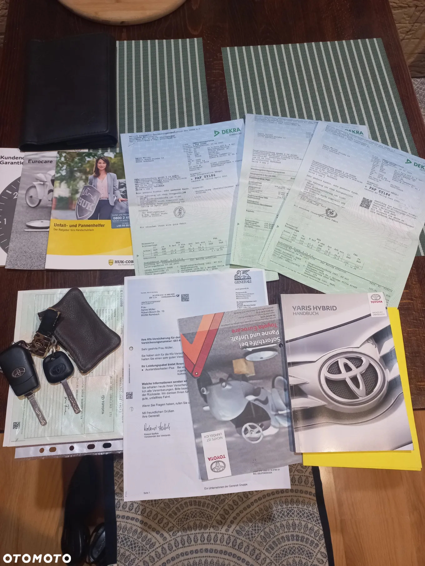 Toyota Yaris 1.0 VVT-i Team Deutschland - 15
