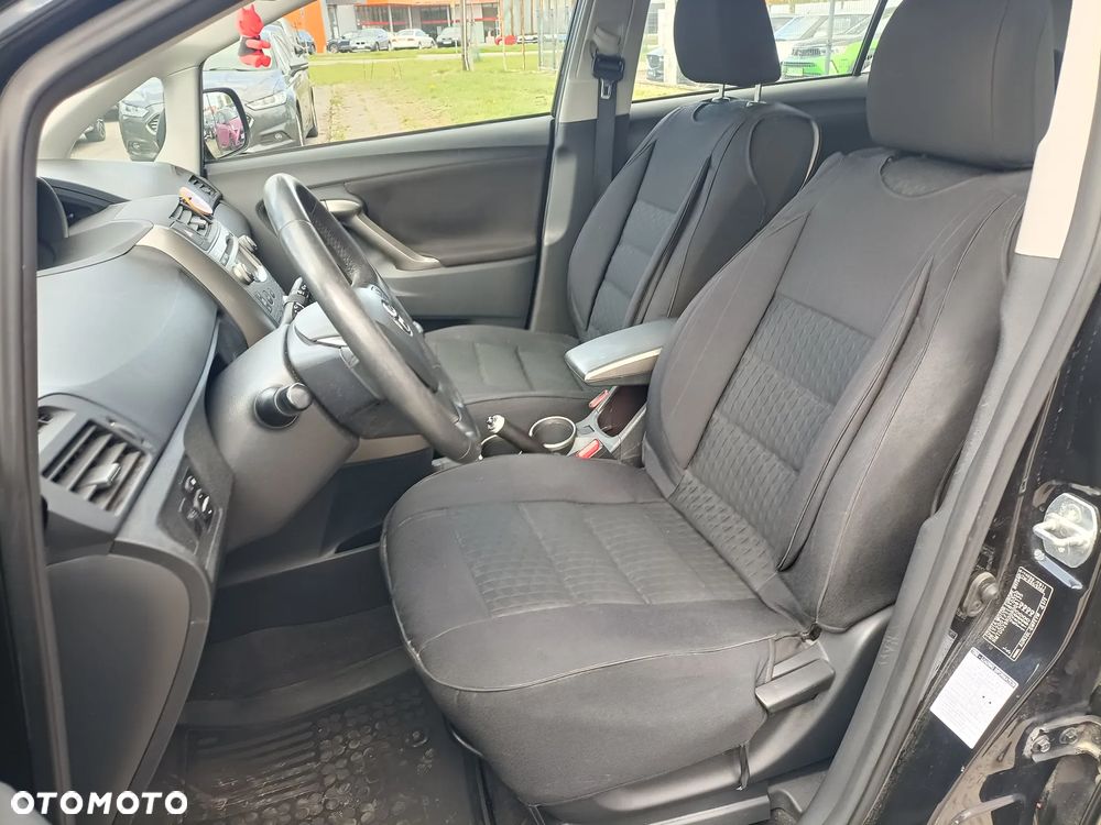 Toyota Verso 2.0 D-4D - 6