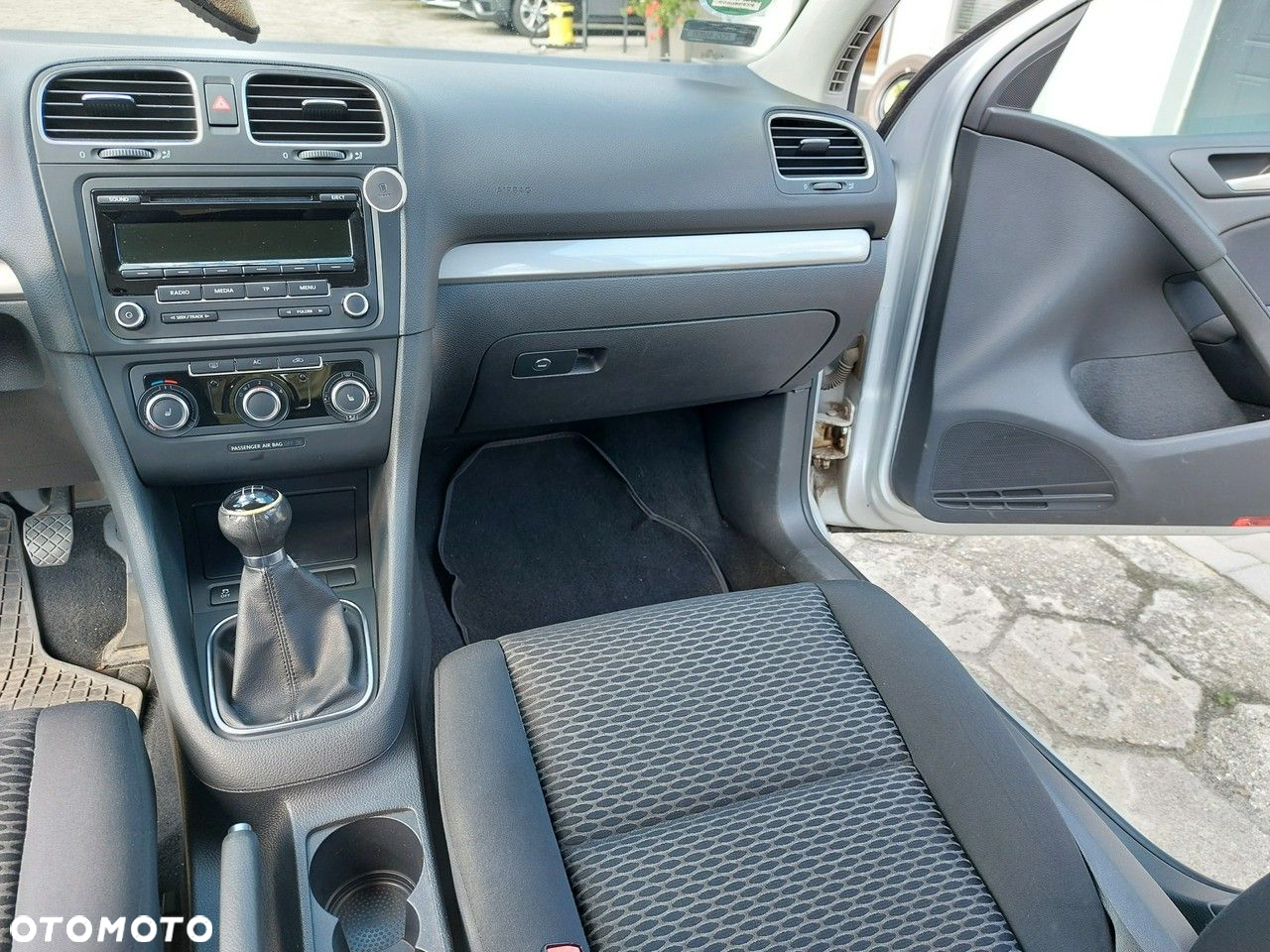Volkswagen Golf - 18