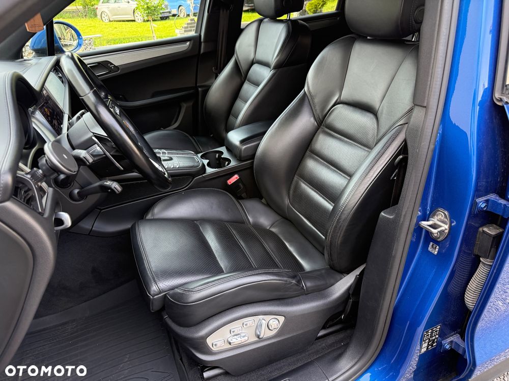 Porsche Macan - 15