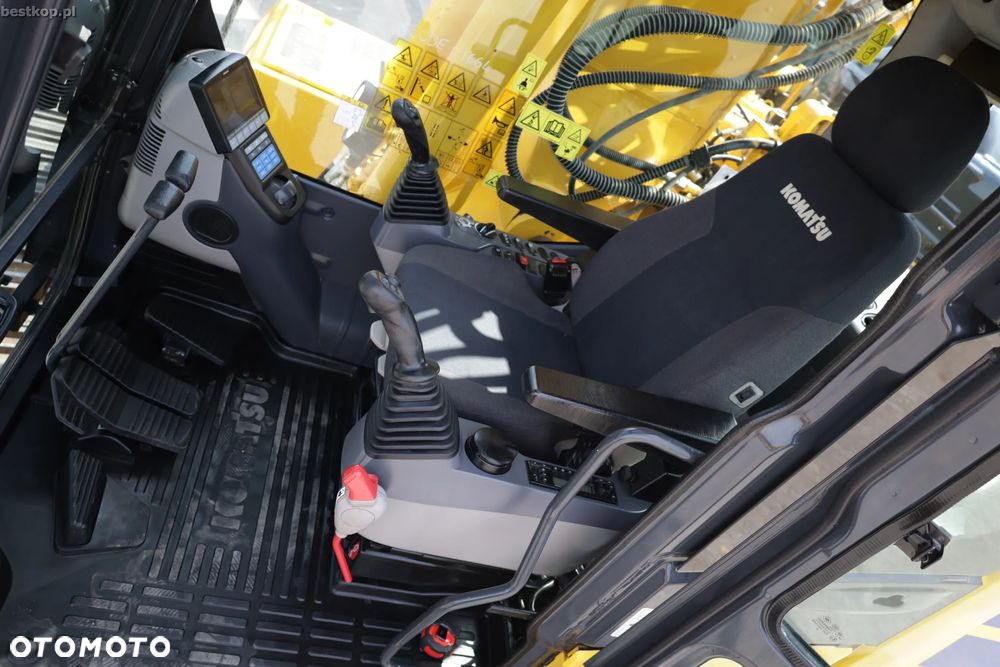 Komatsu PC210LC-11 - 19