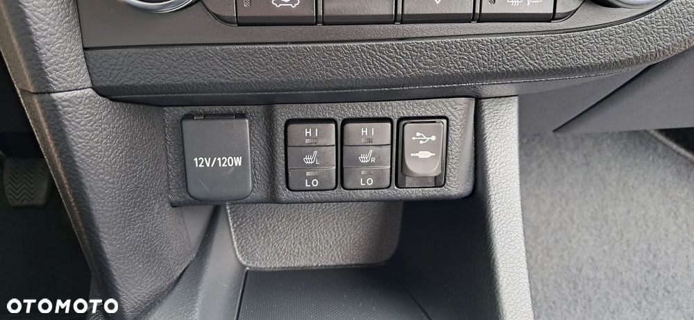 Toyota Auris 1.6 Premium Start - 36