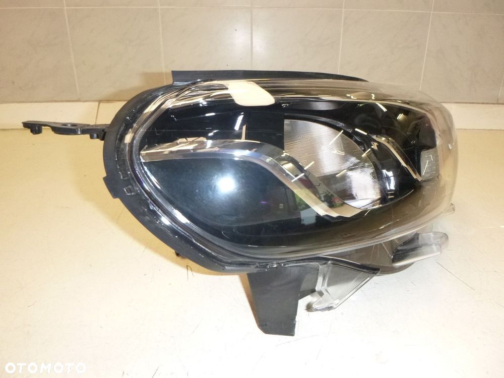 TOYOTA PROACE LAMPA PRZÓD PRAWA HALOGEN 10 PIN UK - 4