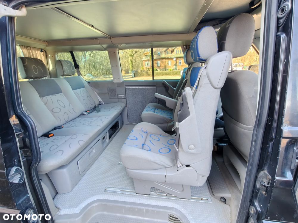 Volkswagen Multivan - 27