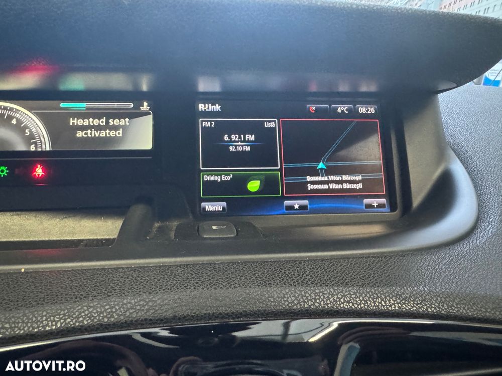 Renault Grand Scenic - 17