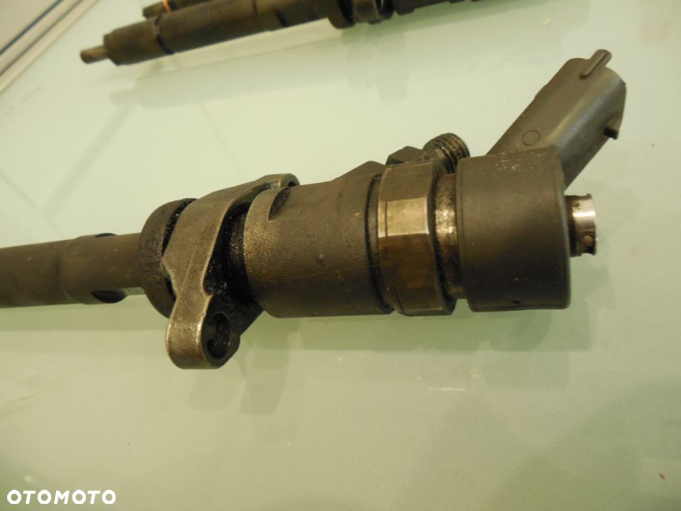 WTRYSK WTRYSKI PEUGEOT CITROEN FORD 1.6 HDI / TDCI  0445110259 - 2