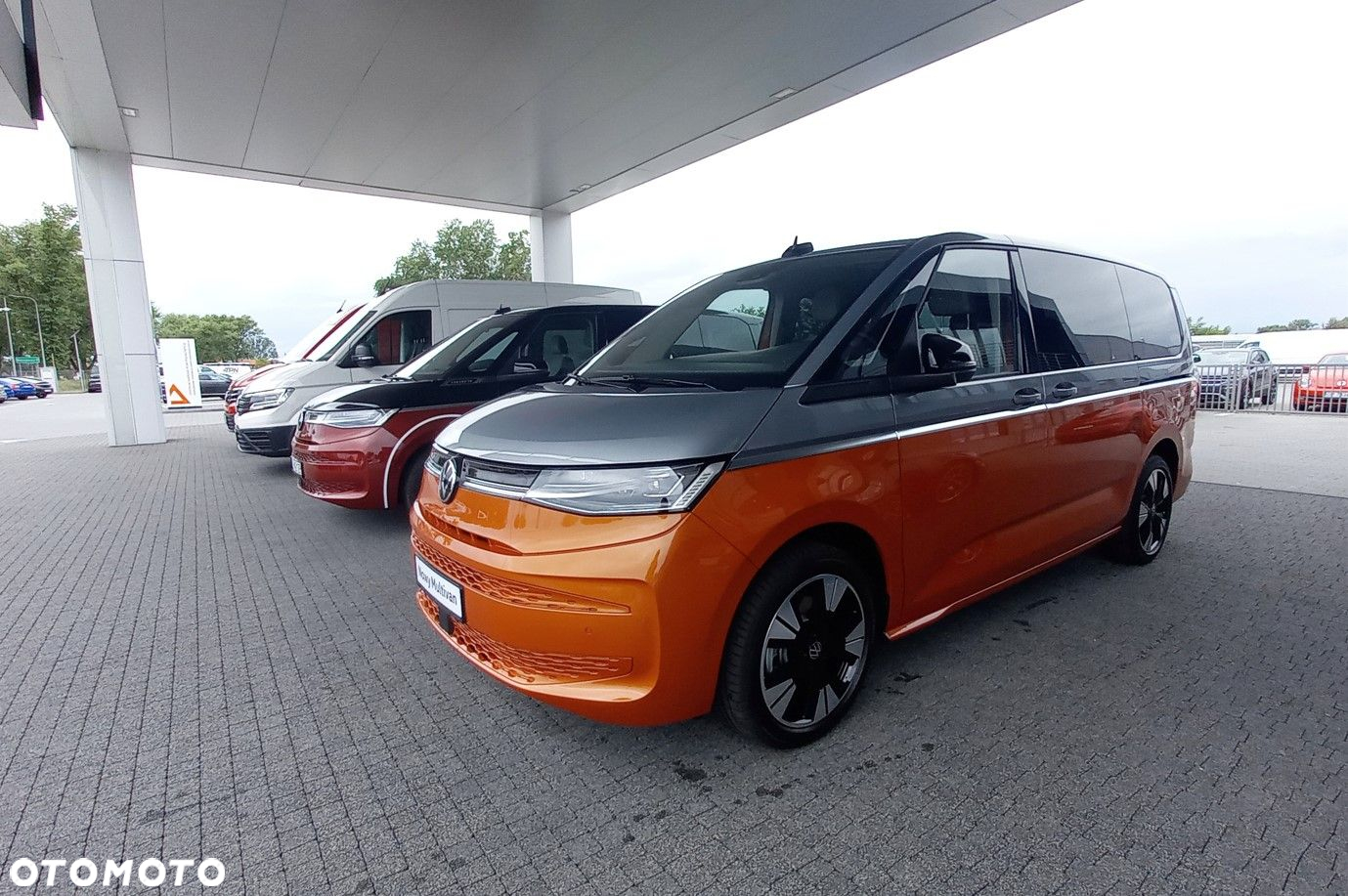 Volkswagen Multivan - 2