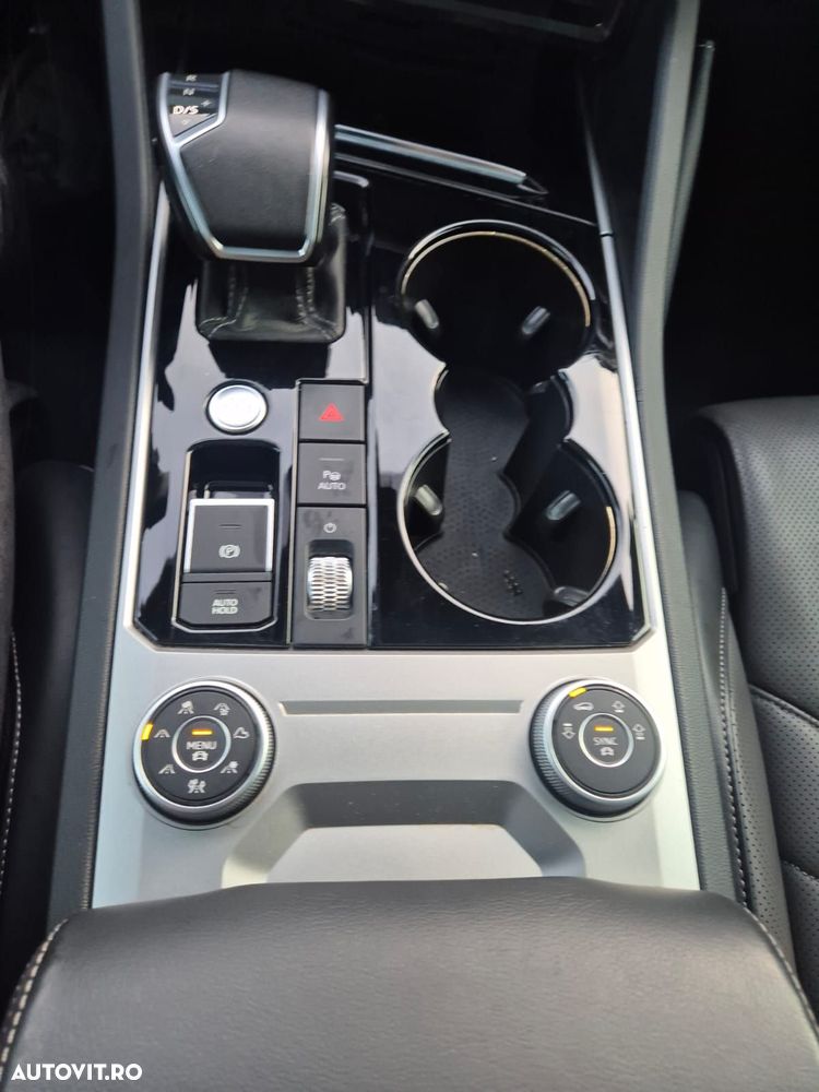 Volkswagen Touareg 3.0 V6 TDI SCR 4Motion Automatik R-Line - 17