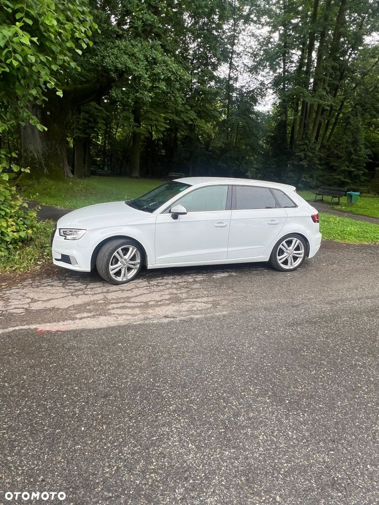 Audi A3 Sportback - 15