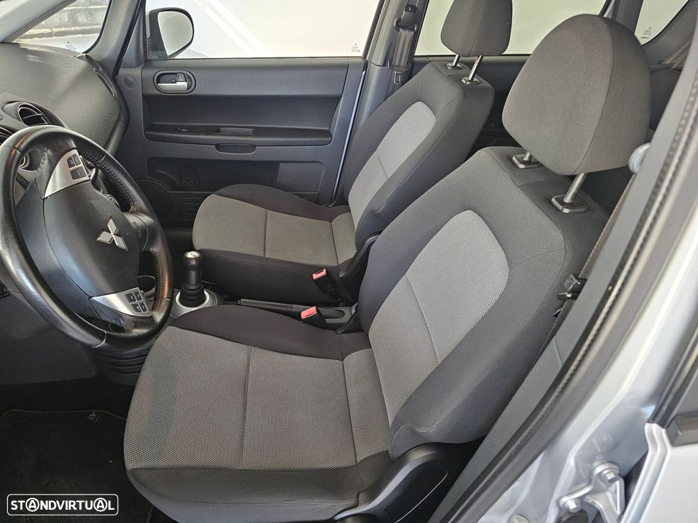 Mitsubishi Colt 1.3 Instyle CA - 18