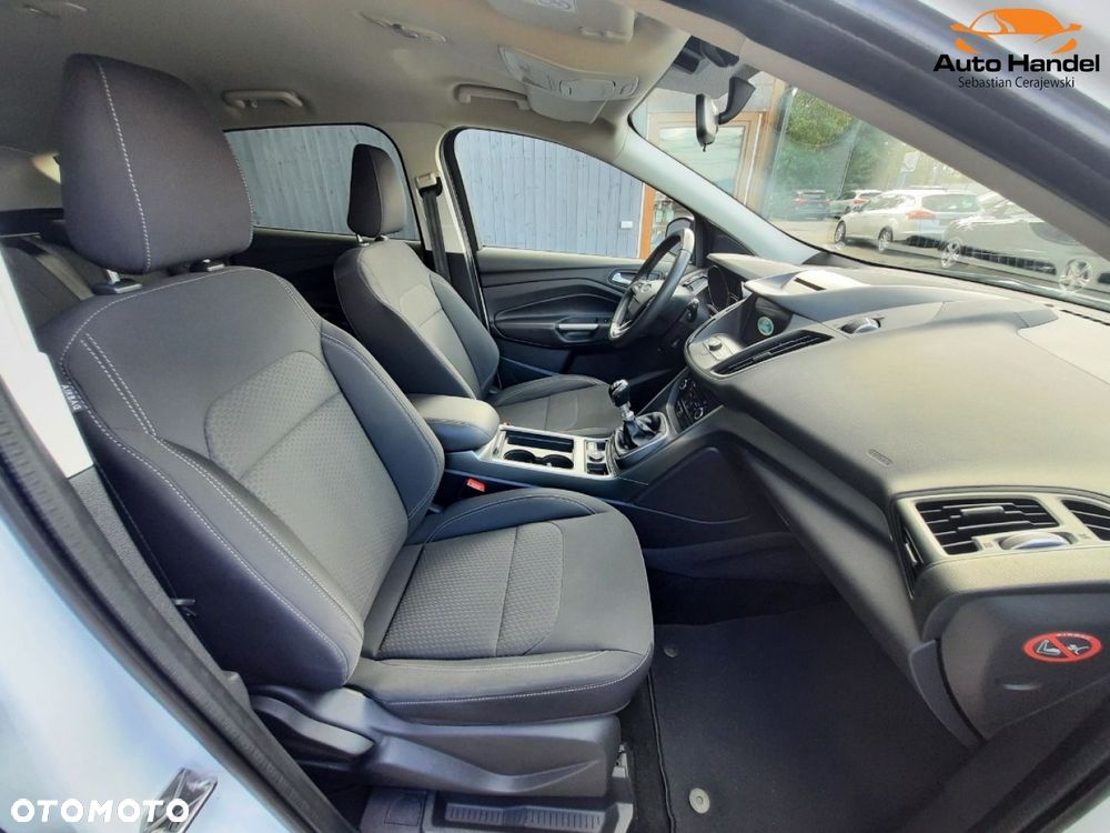 Ford Kuga 1.5 EcoBoost 2x4 Titanium - 41