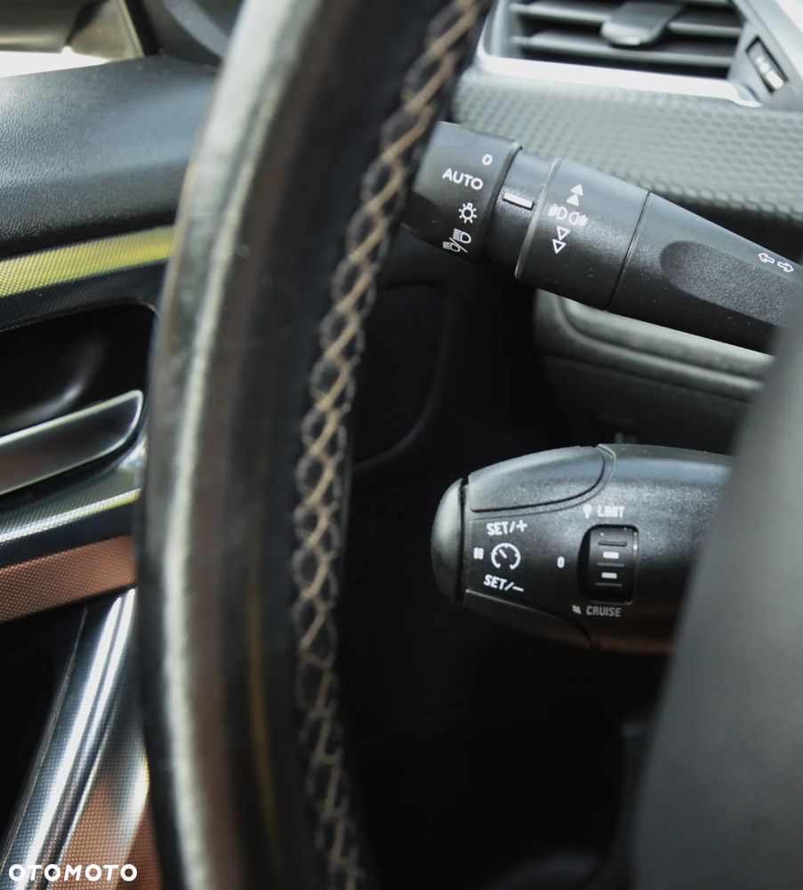 Peugeot 2008 - 21