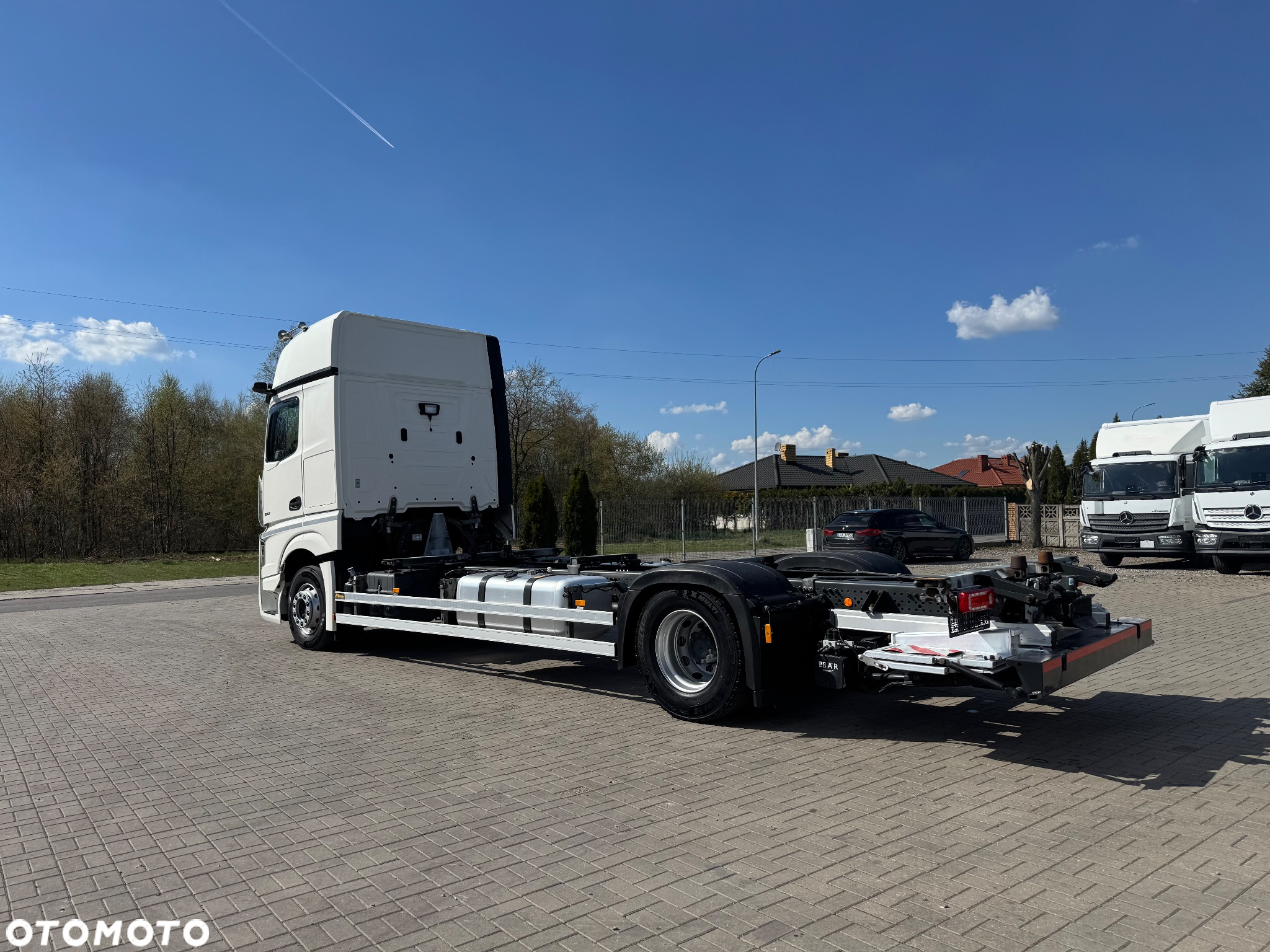 Mercedes-Benz - 20