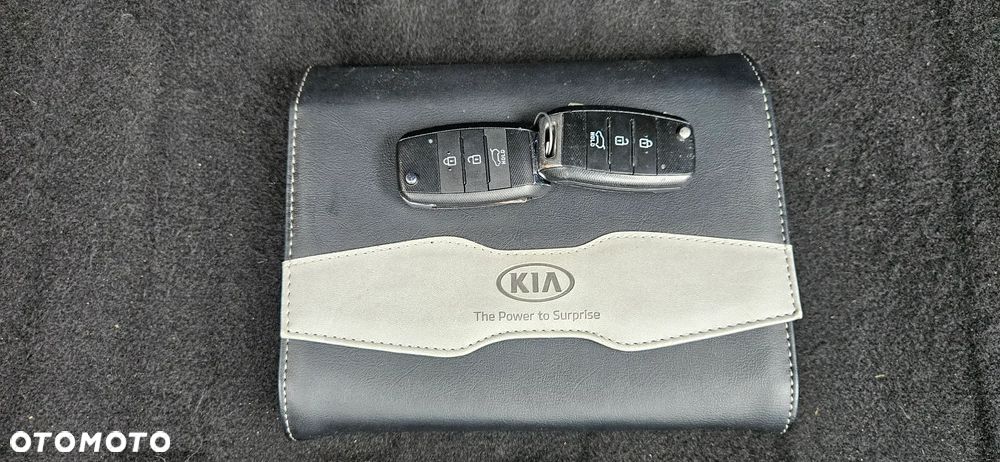 Kia Ceed 1.4 CVVT Dream-Team Edition - 10