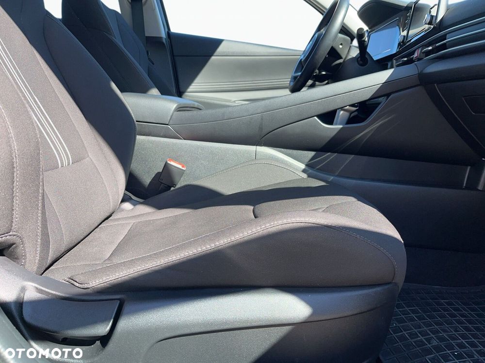 Hyundai Elantra 1.6 Smart CVT - 21