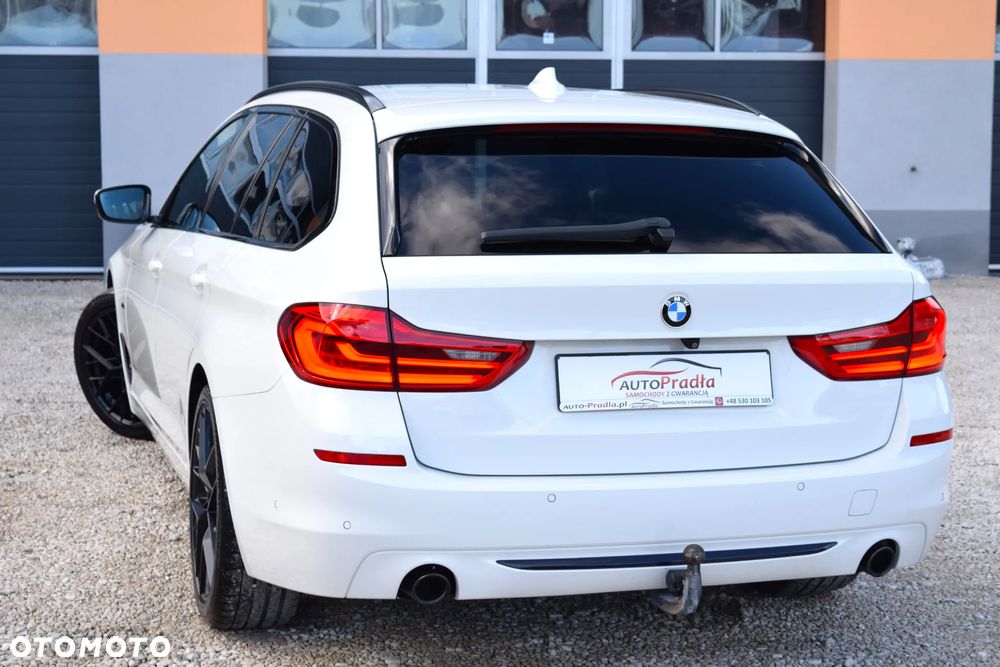 BMW Seria 5 525d Touring Sport Line - 9