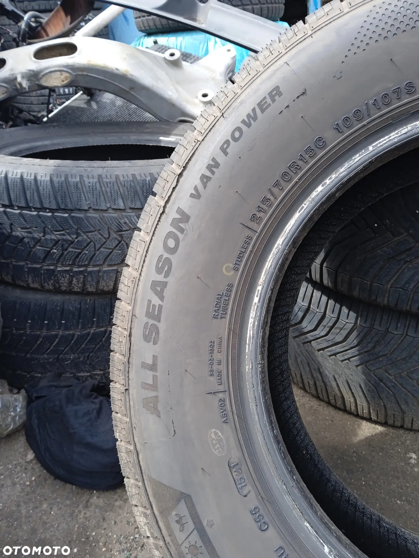 Opony TriStar 215/70/15C - 3