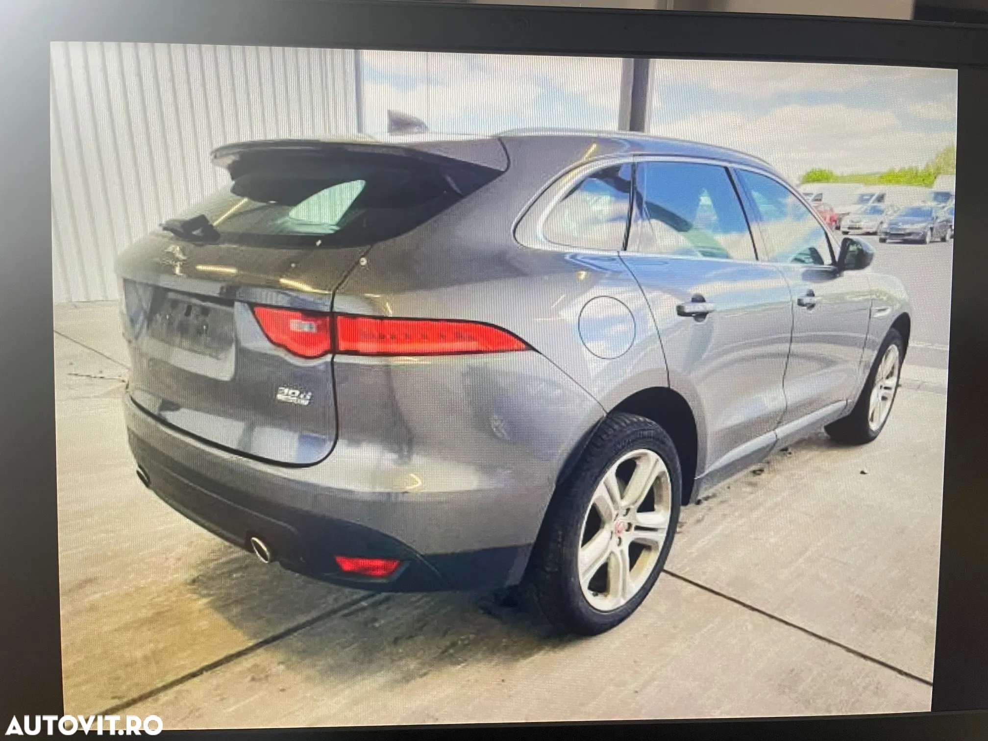 Jaguar F-Pace 30d AWD First Edition - 4