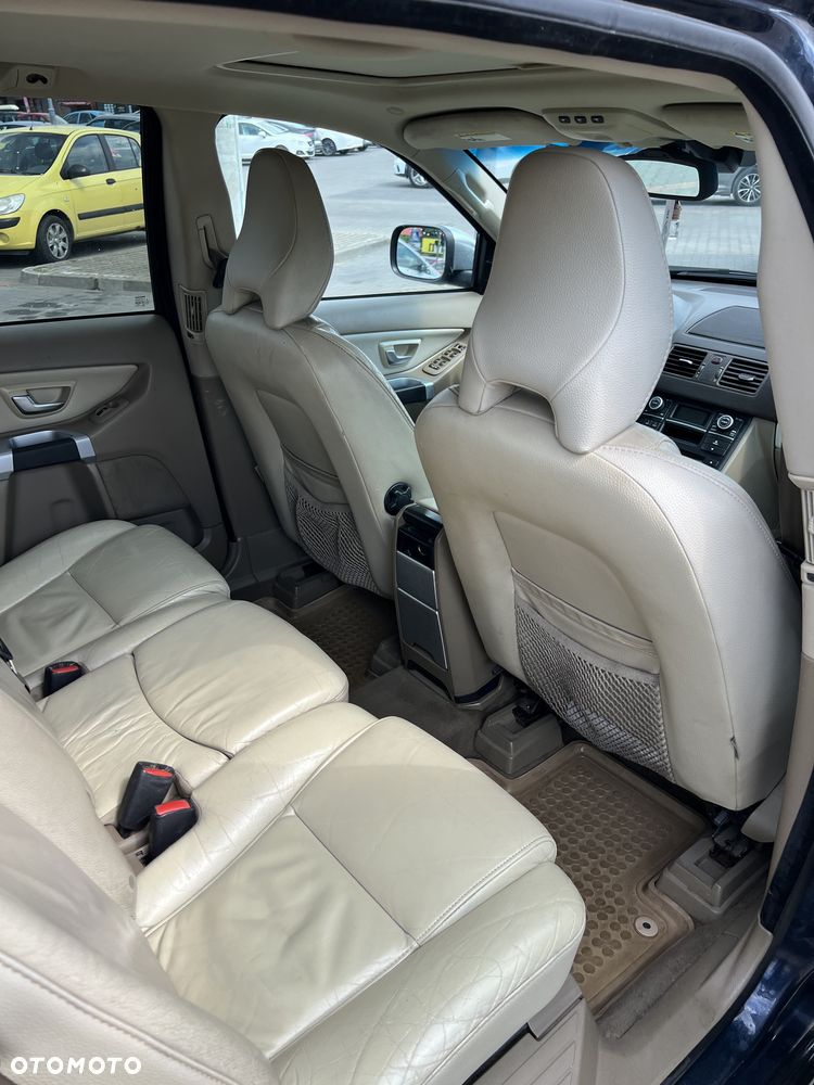Volvo XC 90 - 13