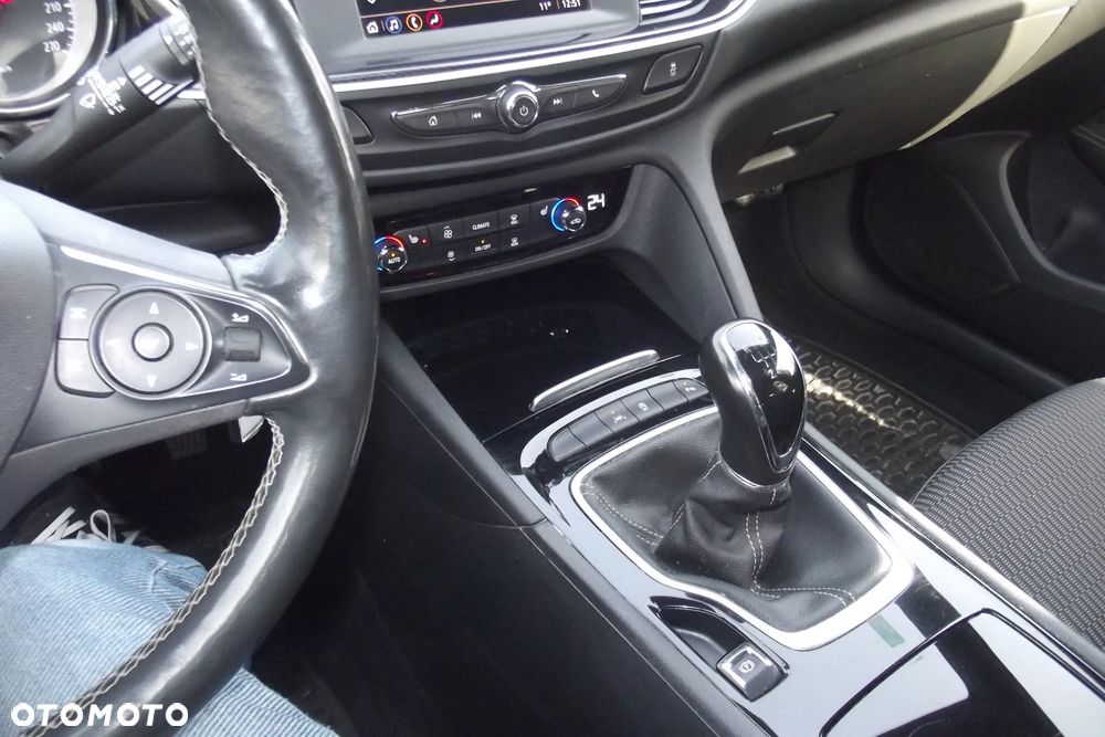 Opel Insignia - 20