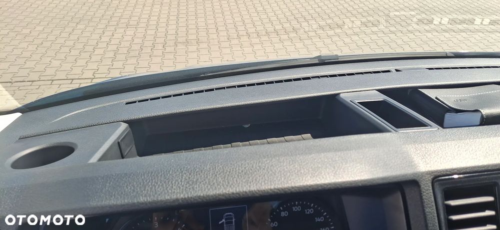 Volkswagen Crafter - 32
