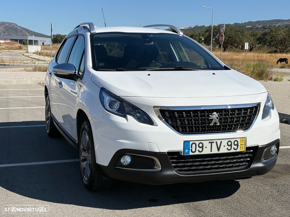 Peugeot 2008 1.2 PureTech Style - 6