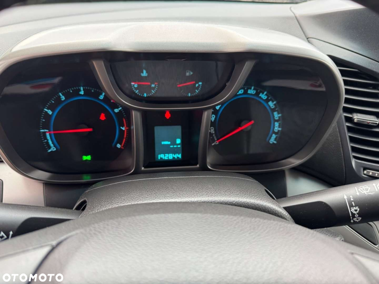 Chevrolet Orlando - 26