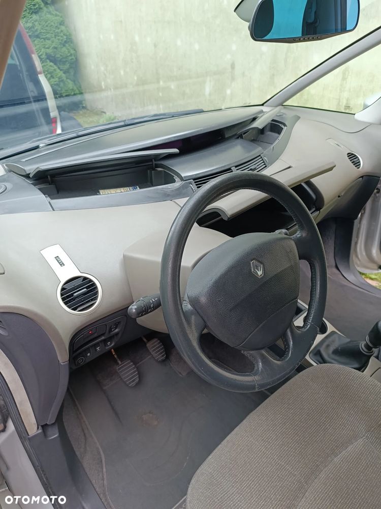 Renault Grand Espace 2.0 Dynamique - 25