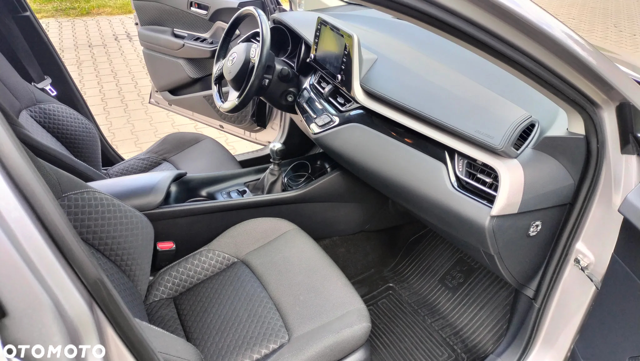 Toyota C-HR 1.2 T Comfort - 11