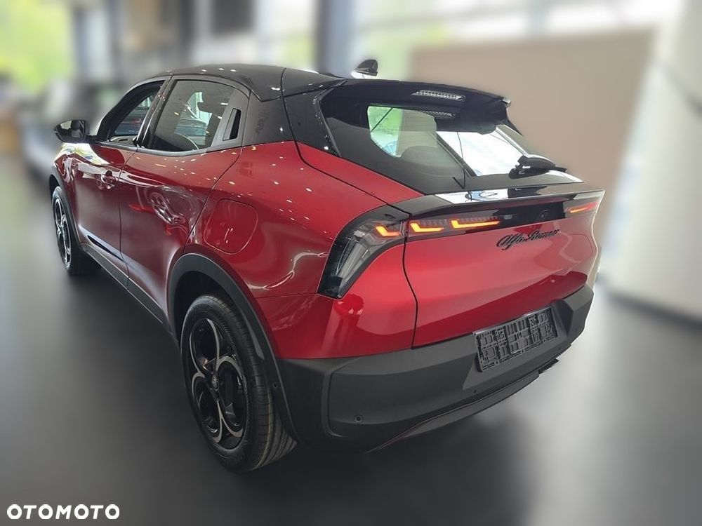 Alfa Romeo Junior 1.2 mHEV Ibrida Q4 eDCT - 5