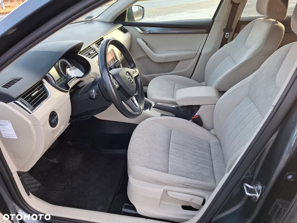 Skoda Octavia 1.5 TSI ACT Style DSG - 10