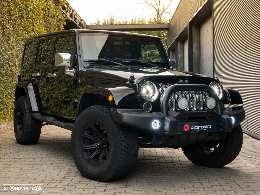 Jeep Wrangler Unlimited - 1