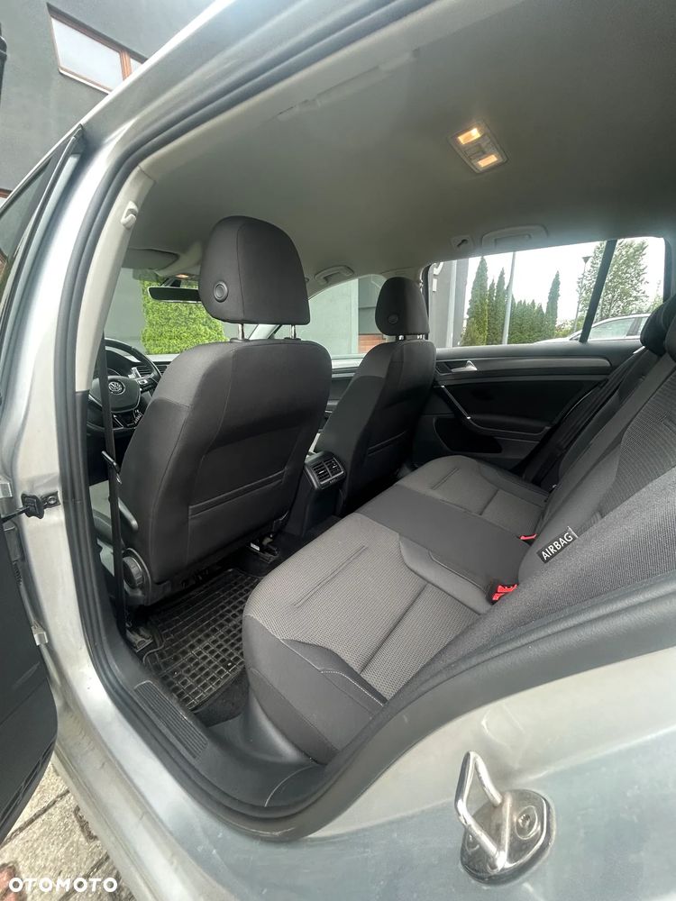 Volkswagen Golf 1.5 TSI BMT Comfortline DSG - 9