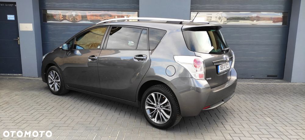 Toyota Verso 1.8 5-Sitzer Executive - 30