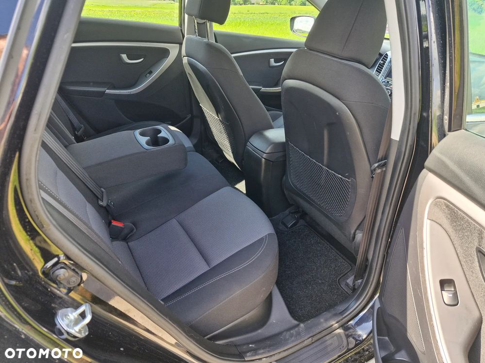 Hyundai i30 1.6 CRDi Premium - 26